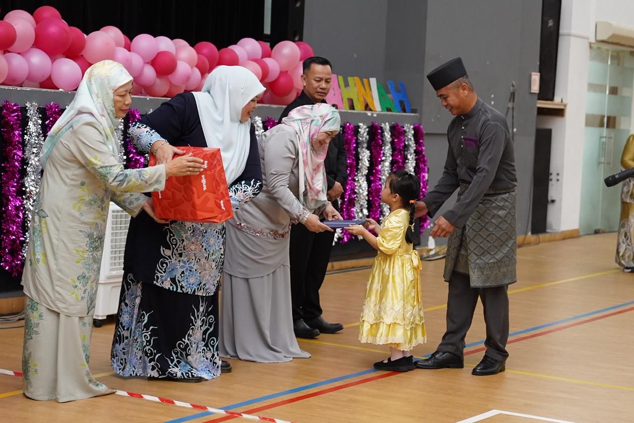 MURID TERBAIK 5.jpg